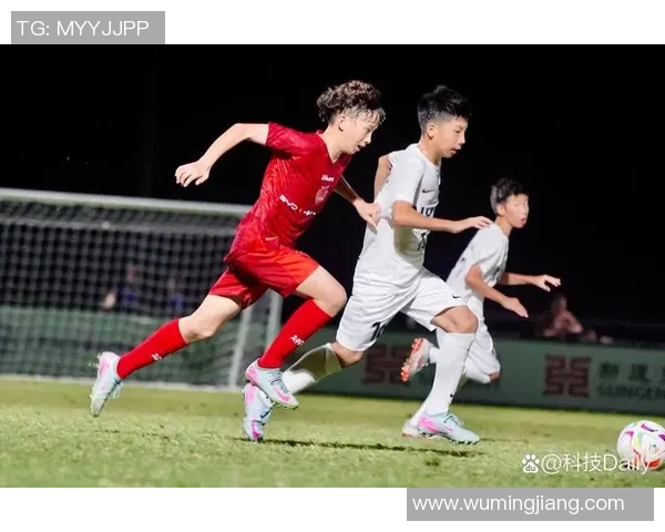 金达足球：探索足球运动的魅力与发展，助力青少年成长与梦想实现